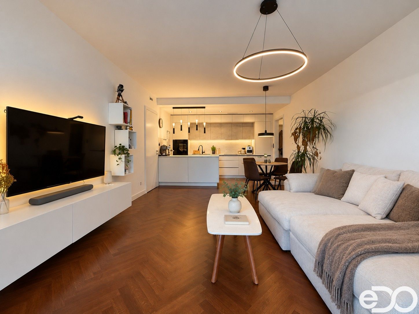 2+kk, Albrightové, Praha Smíchov, 64 m² - 1