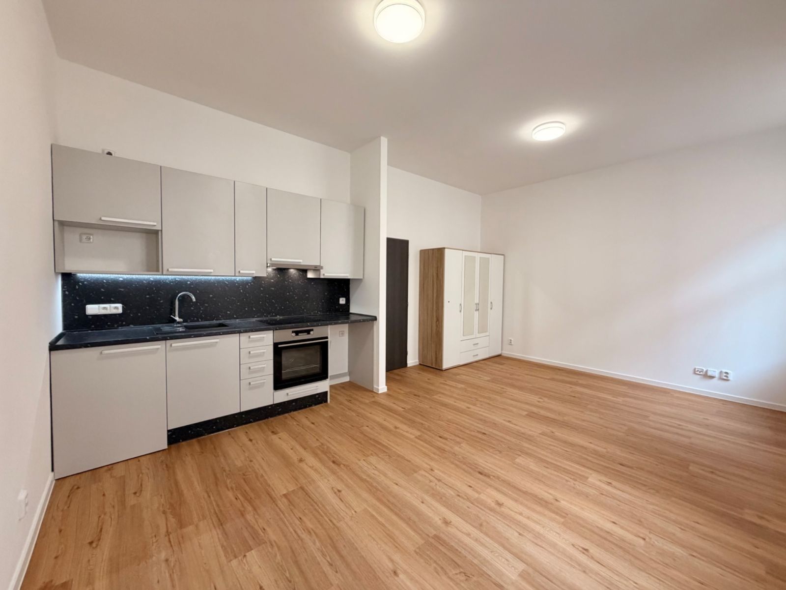 1+kk, V Zahradách, Praha - Libeň, 32 m² - 2