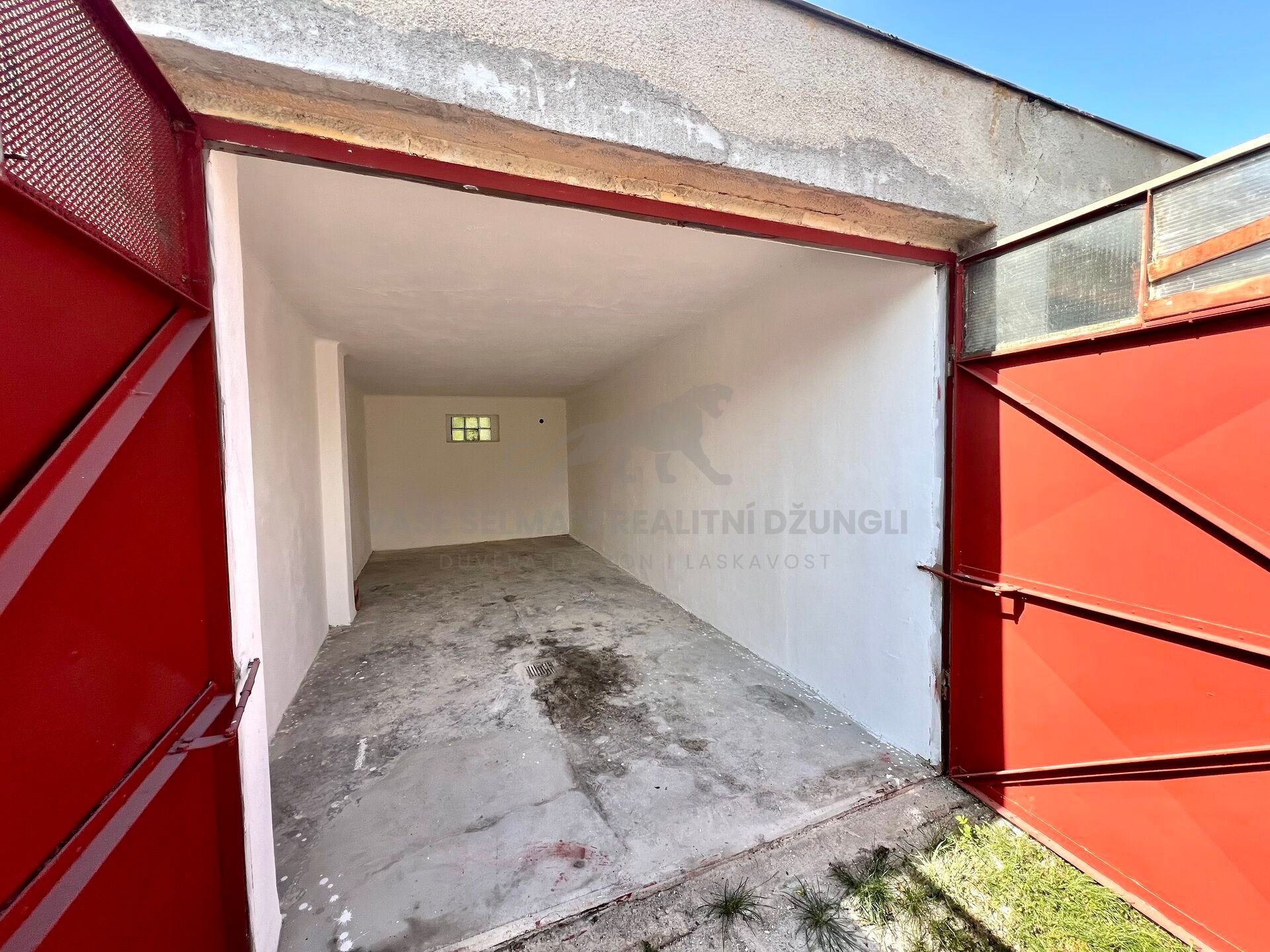 Prodej garáž - Praha, 21 m²