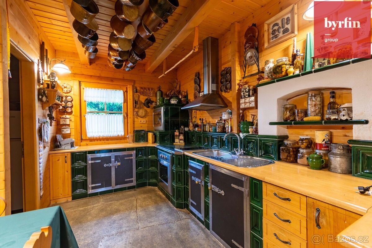 Prodej rodinný dům - Starý Hrozenkov, 687 74