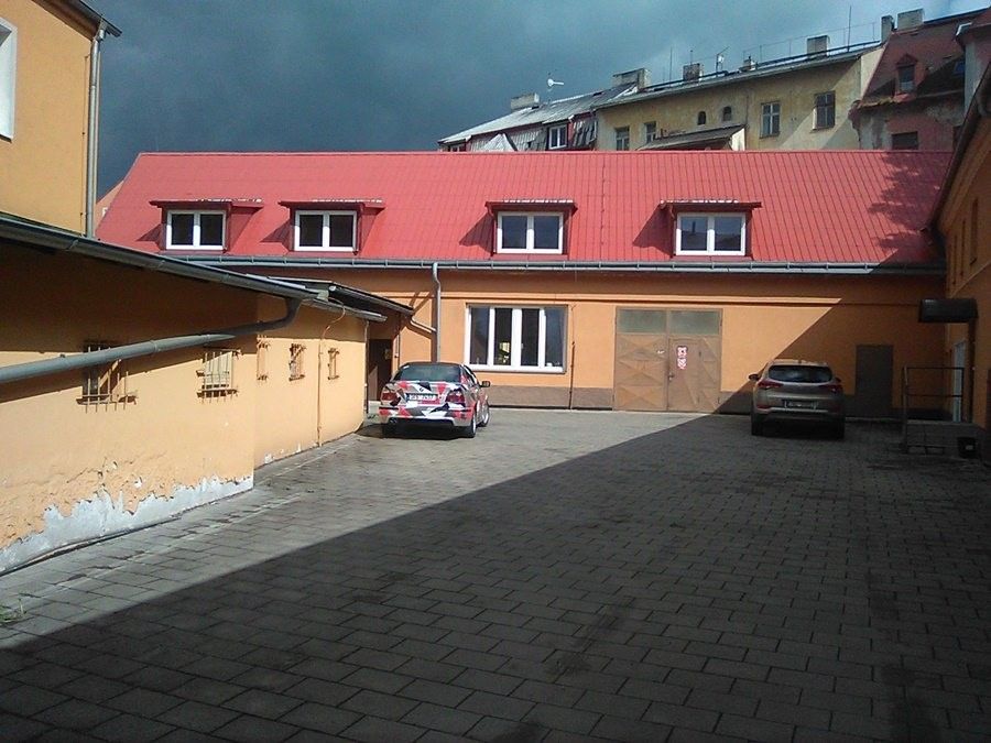Sklady, Vančurova, Stará Role, Karlovy Vary, 702 m²
