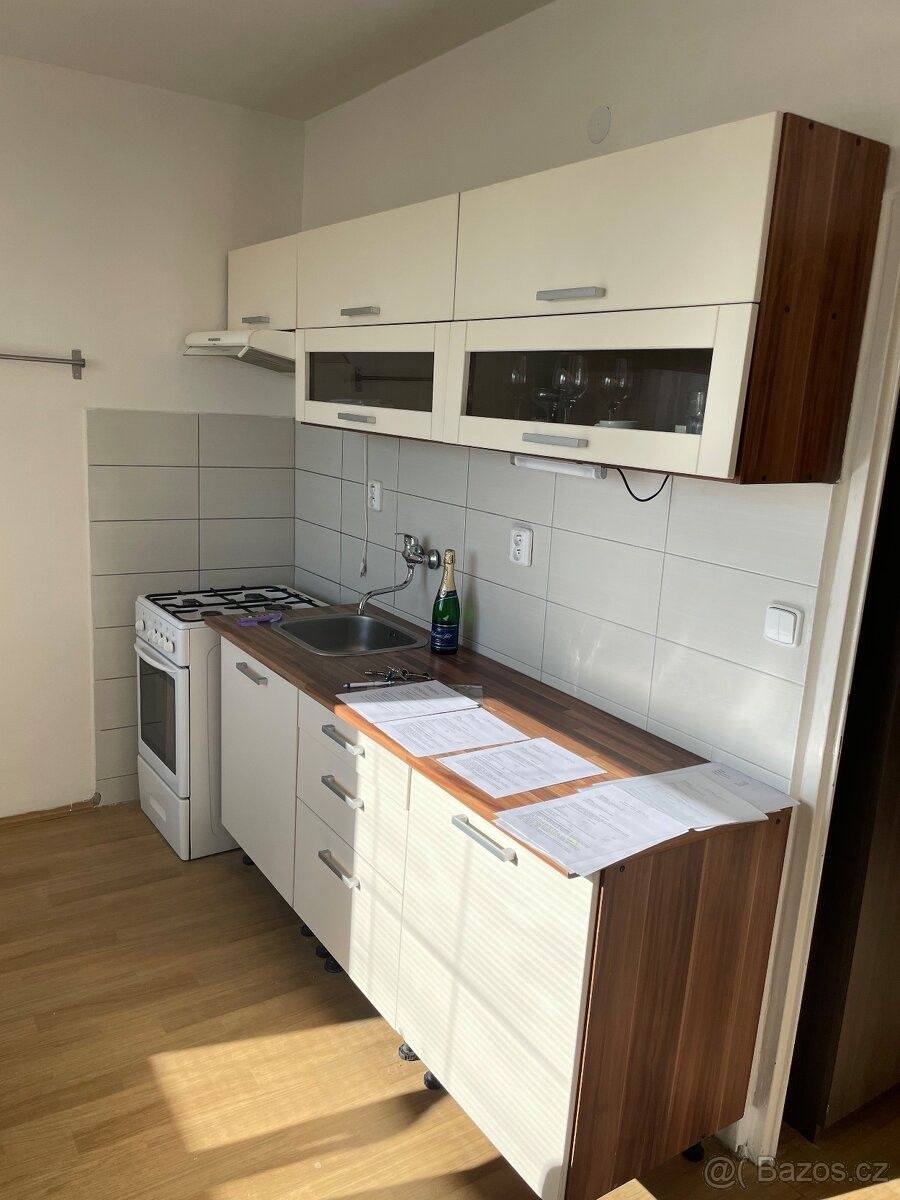 Pronájem byt - Prosiměřice, 671 61