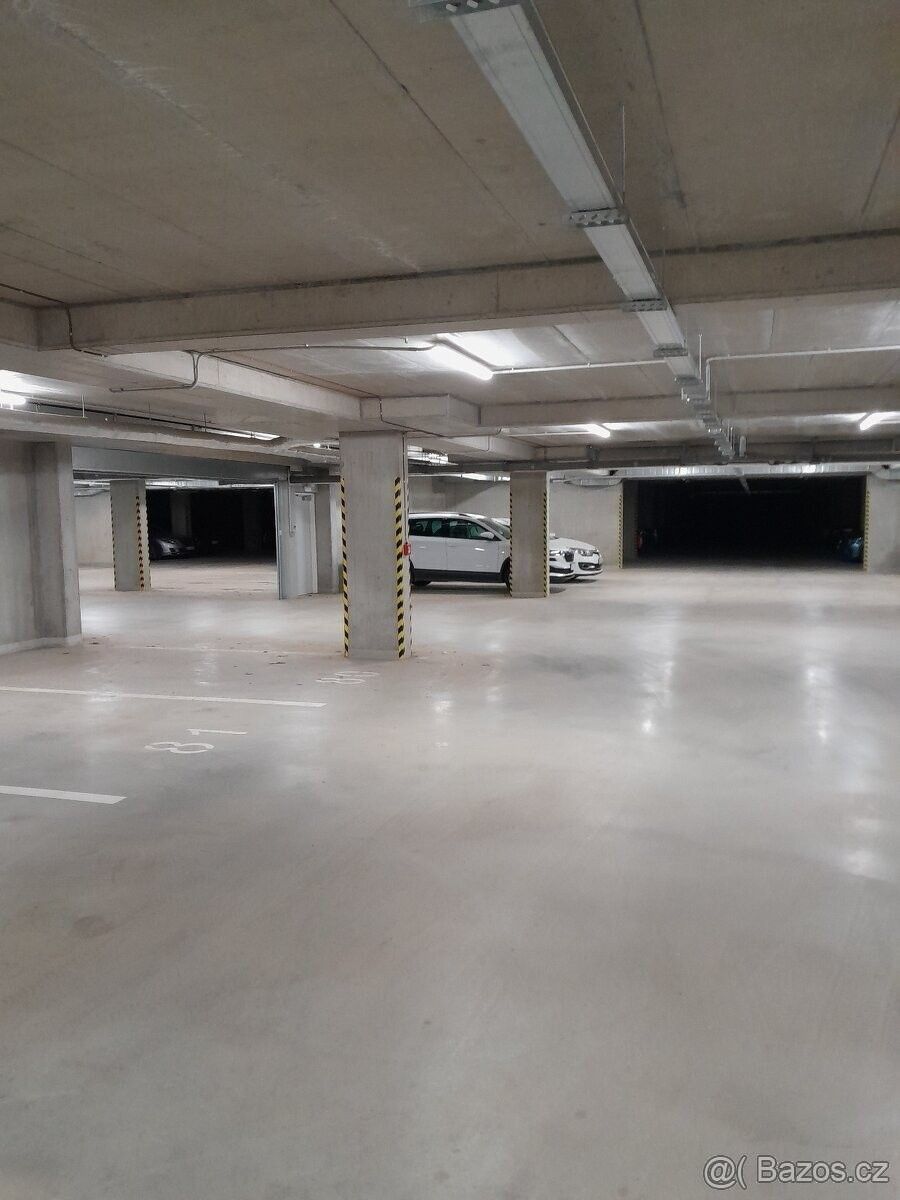 Pronájem garáž - Brno, 612 00