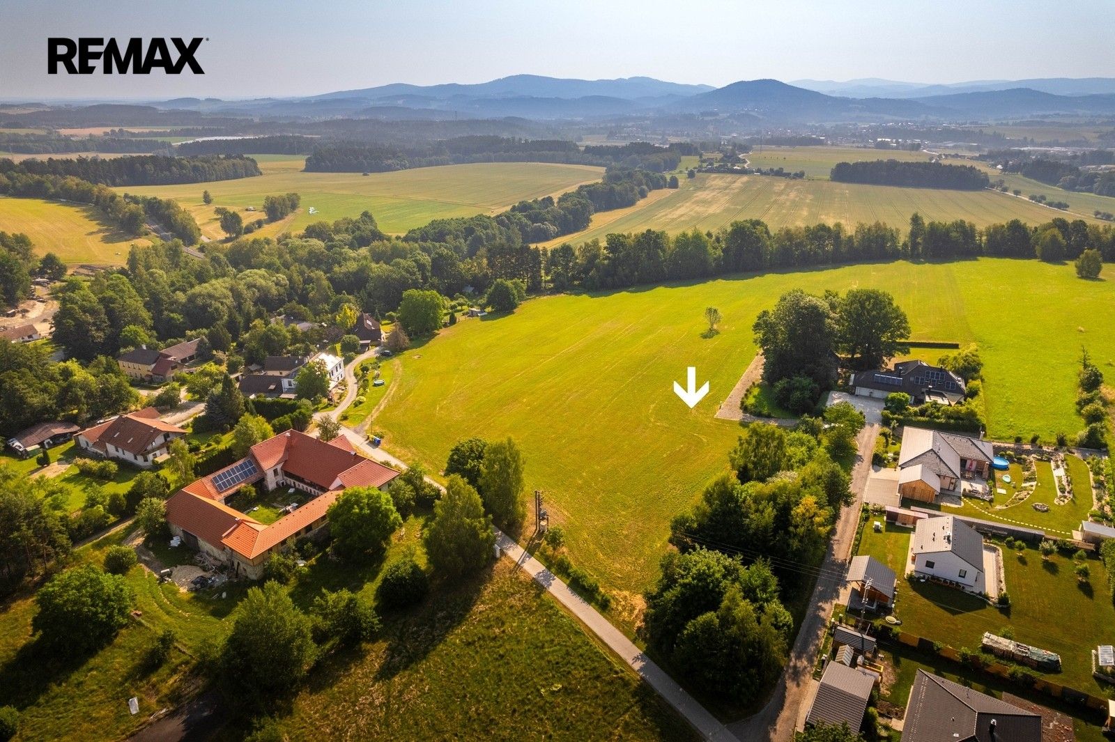 Prodej pozemek pro bydlení - Omlenice, 900 m² - 5