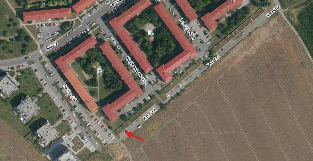 Pronájem garáž - Uherské Hradiště, 686 05