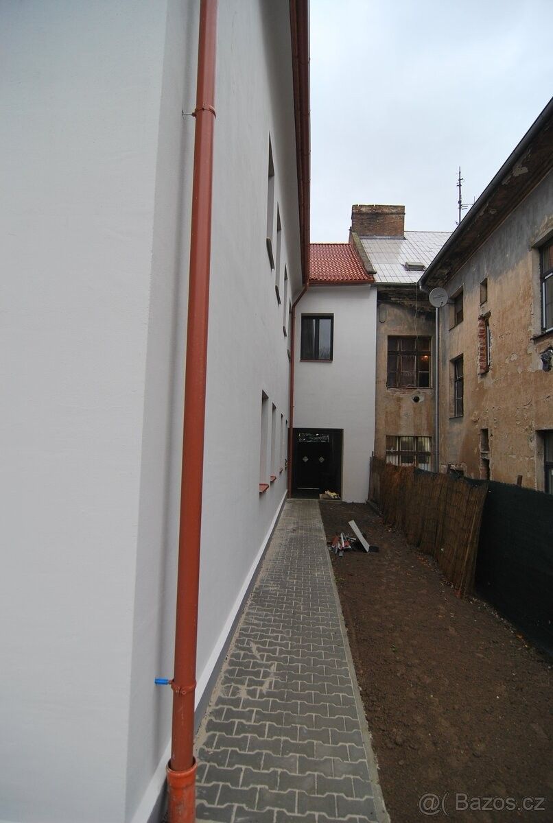 Prodej rodinný dům - Žleby, 285 61