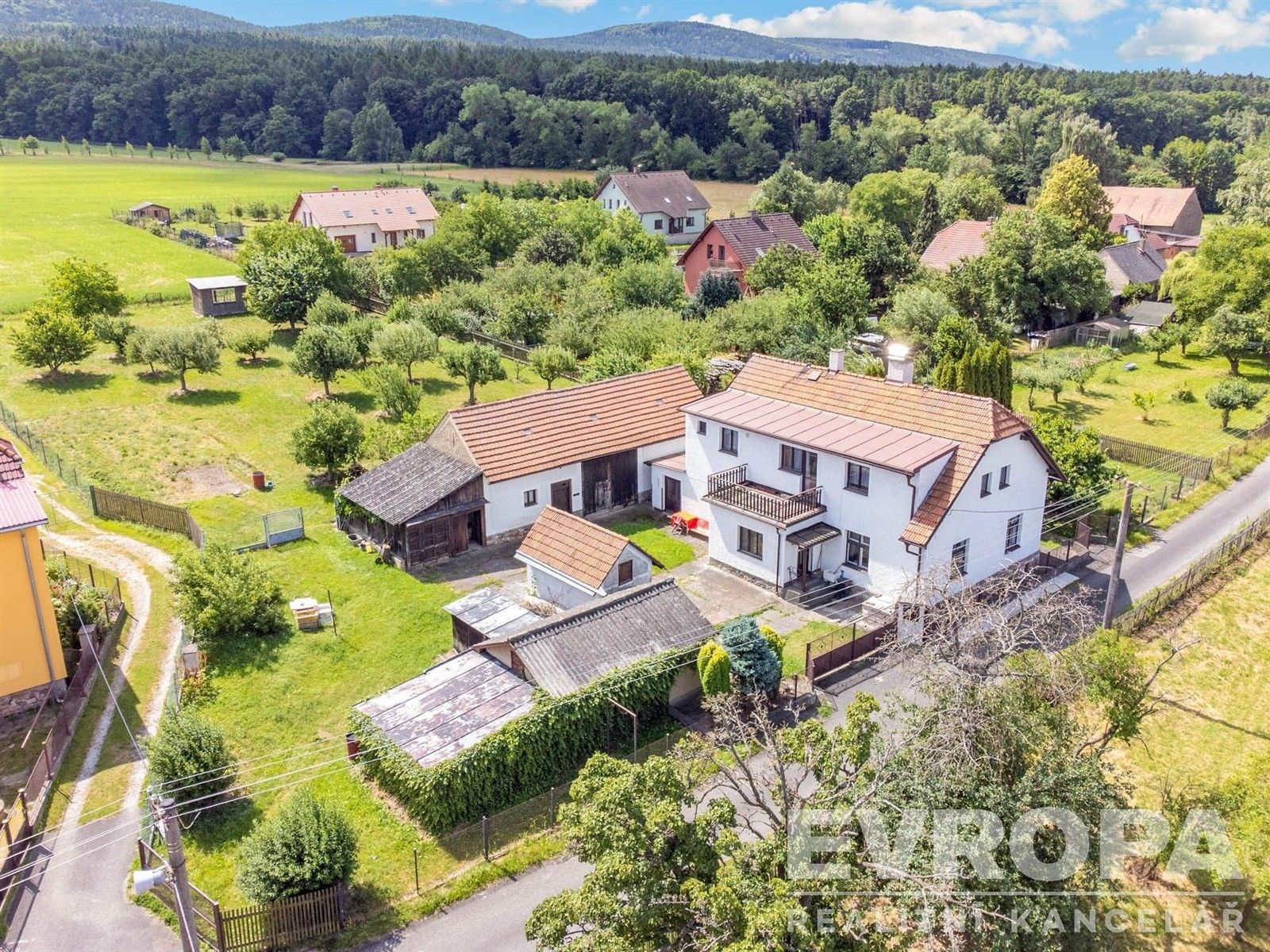 Rodinné domy, Podbrdy, 220 m²