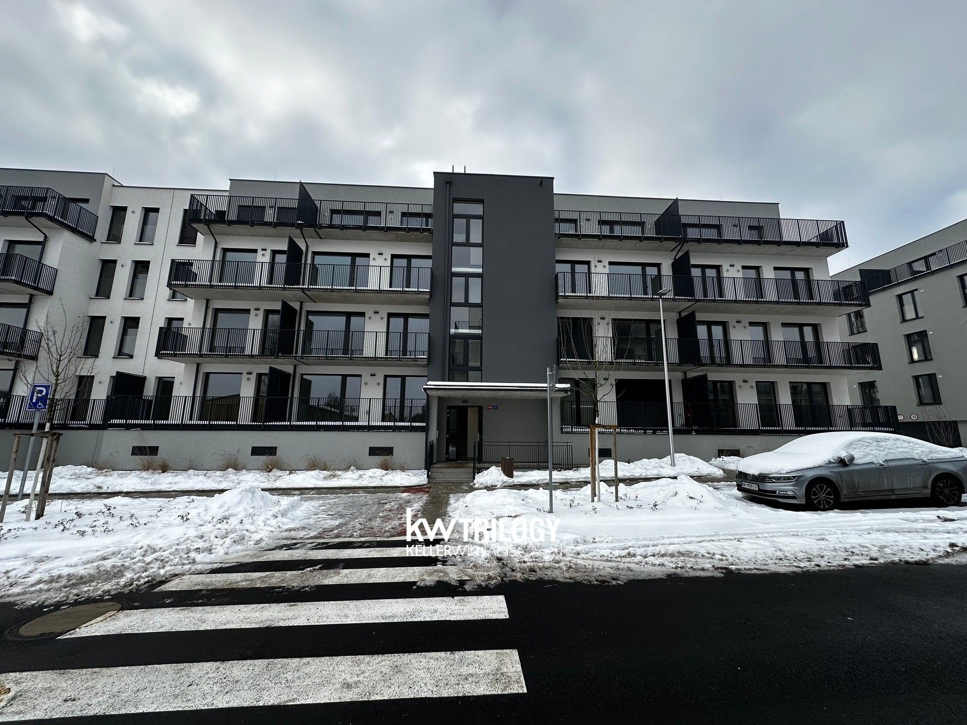 2+kk, Ke křížku, Kladno, 47 m²