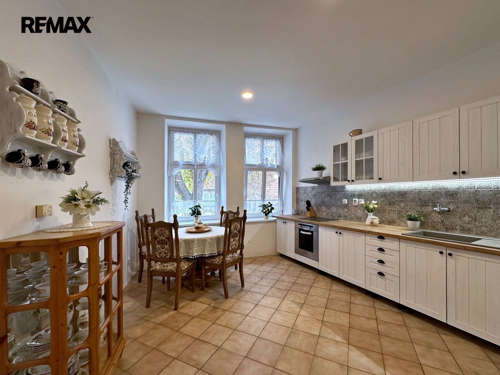 Obchodní prostory · 230 m² · V Hliníku 15, Dolní Bukovsko - 3