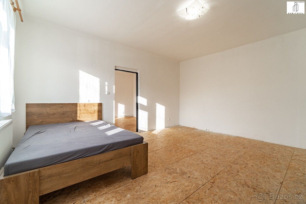 Prodej rodinný dům - Ježov, 696 48