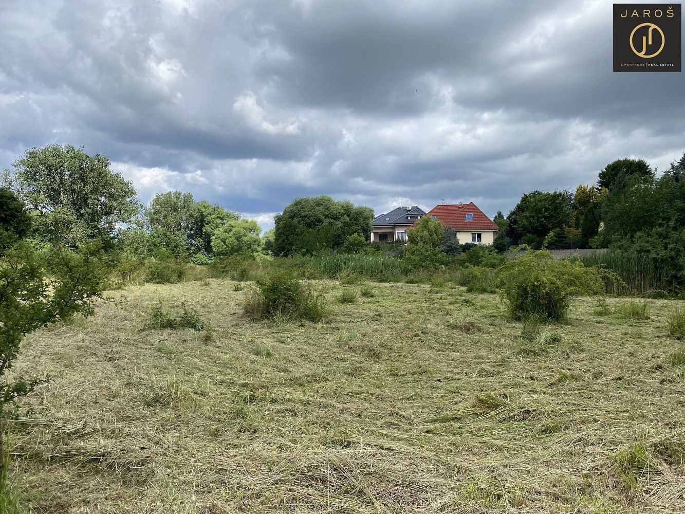 Louka, 2 641 m²