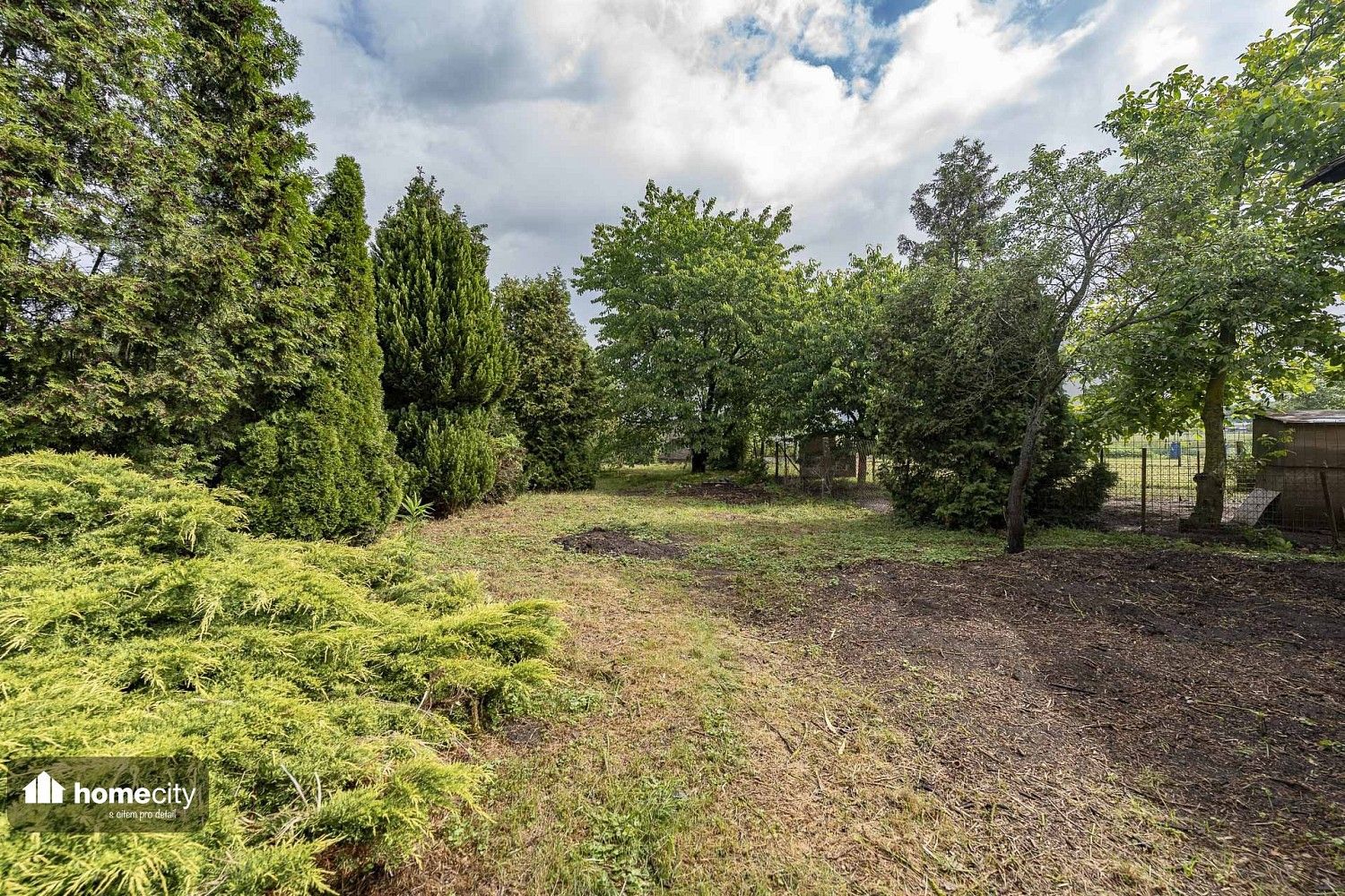Pozemek pro bydlení, 1 205 m²