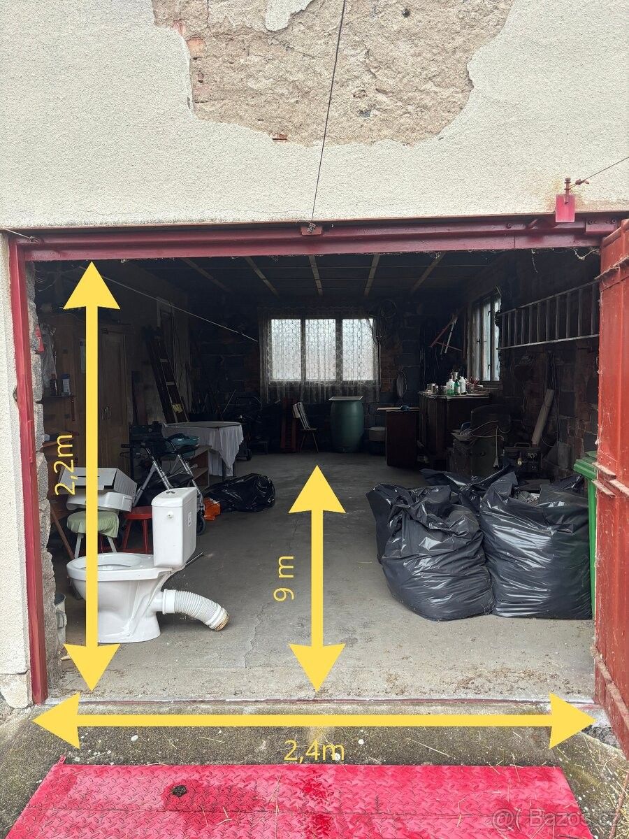 Garáže, Sadská, 289 12