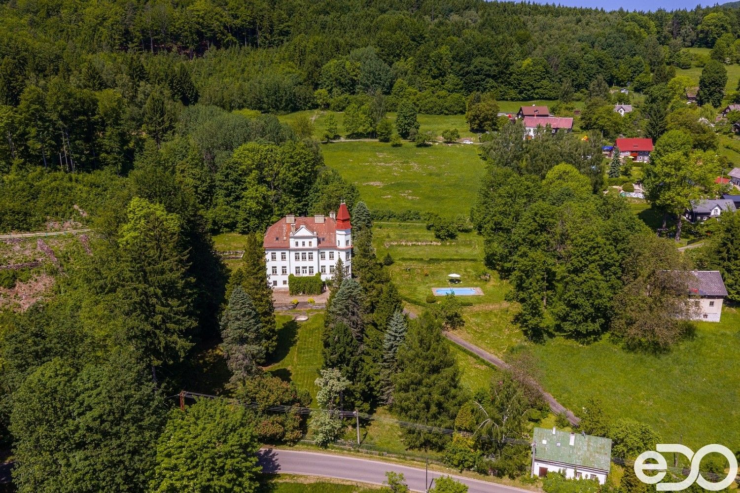 Rodinný dům · 680 m² · Cvikov - Trávník, okres Česká Lípa, Liberecký kraj - 3