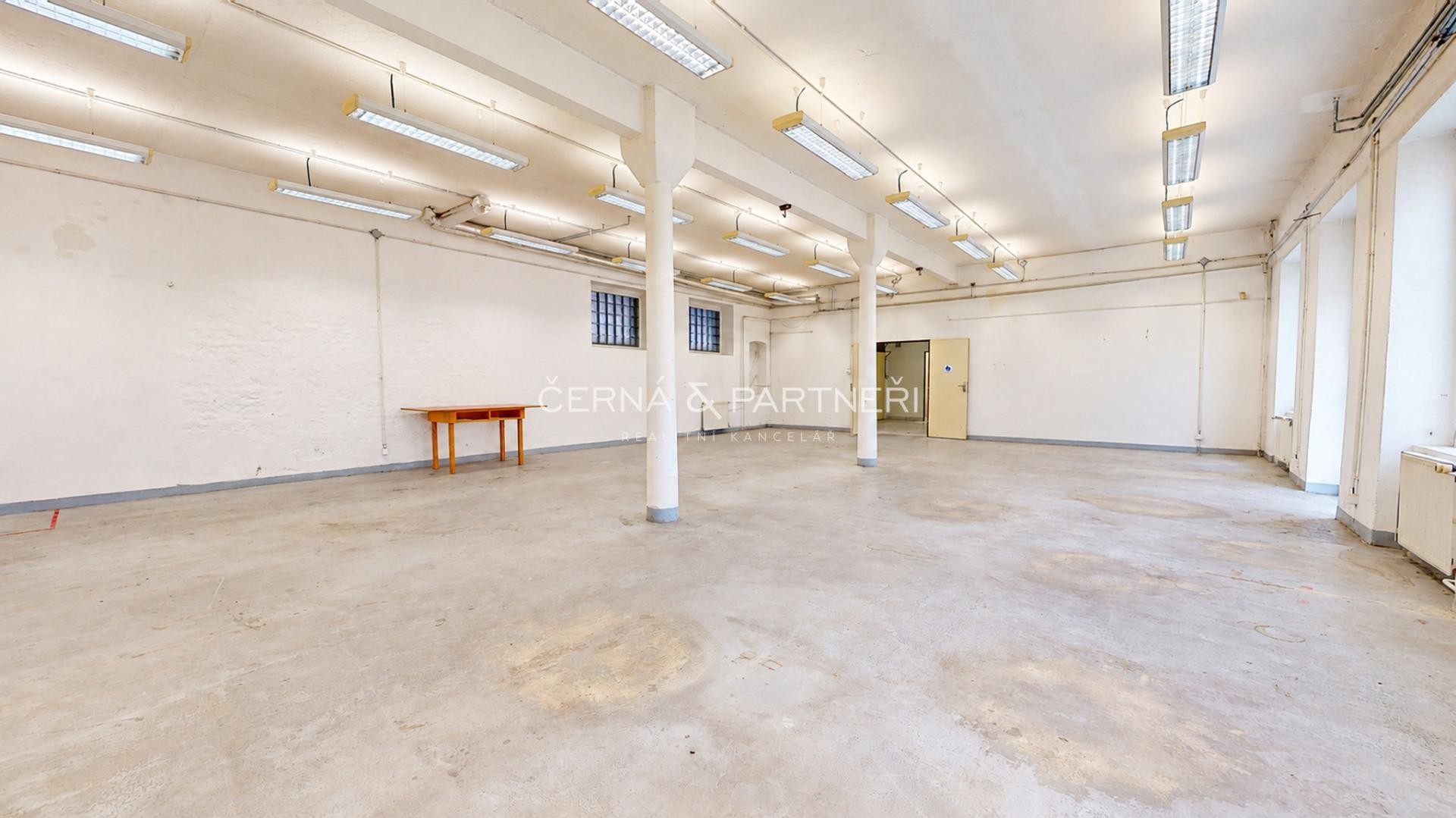 Výrobní prostory · 235 m² · Štúrova, Teplice Trnovany - 3