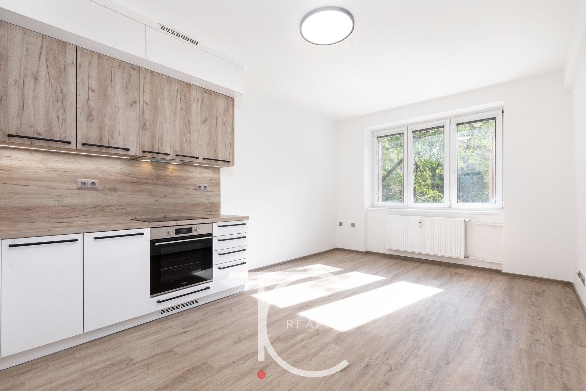 Pronájem byt 3+kk - Josefa Lady 2430, Ostrava Moravská Ostrava, 62 m² - 2