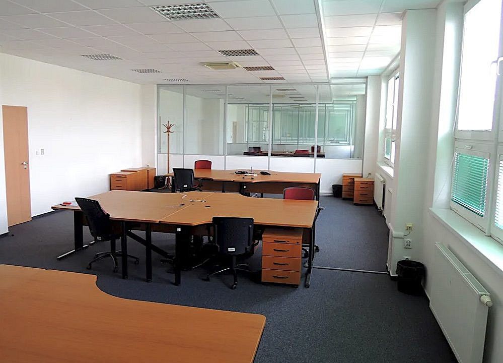Pronájem kancelář - Dolní Břežany, 895 m² - 5