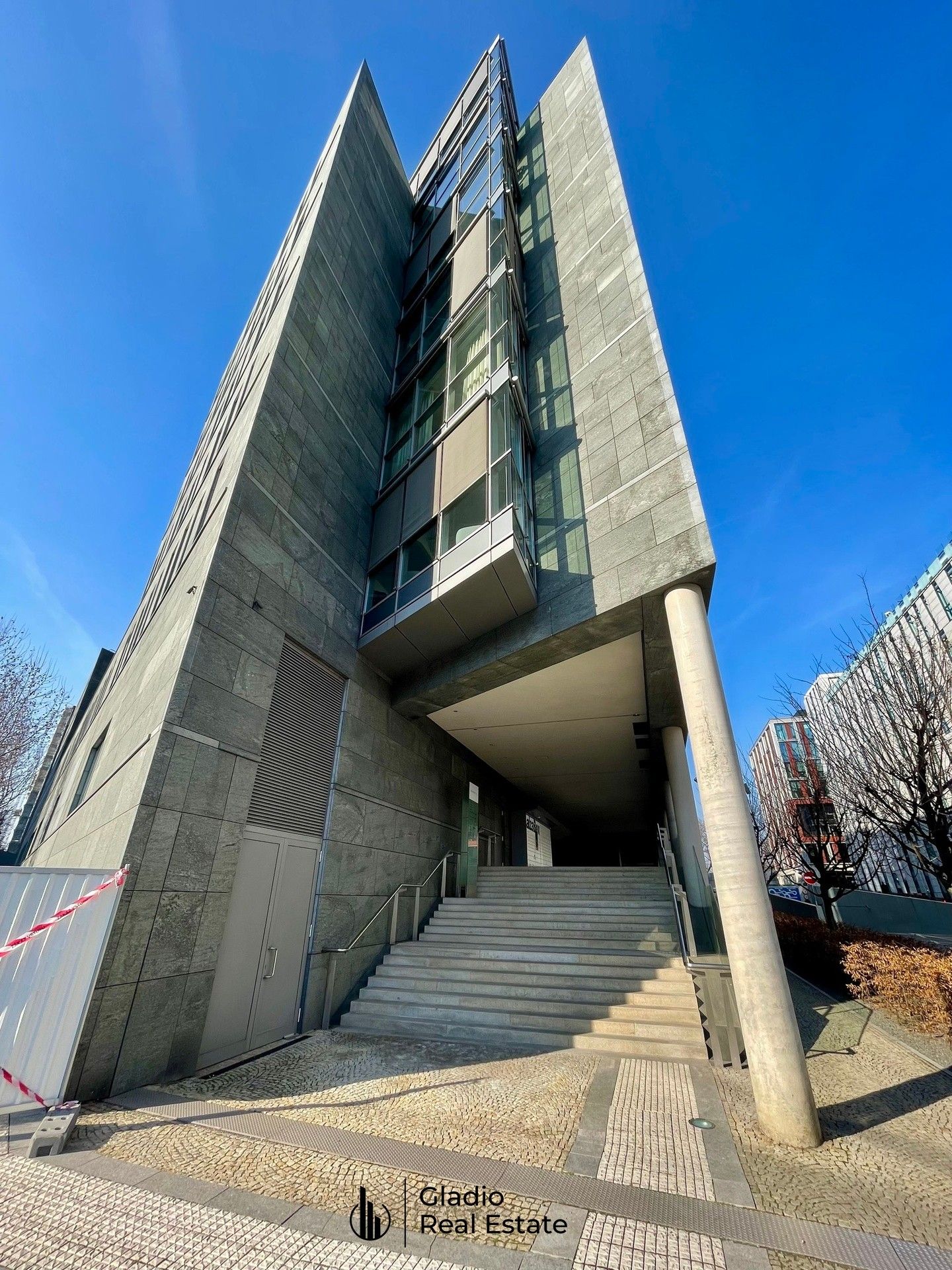 Pronájem kancelář - Karolinská, Praha, 29 m²