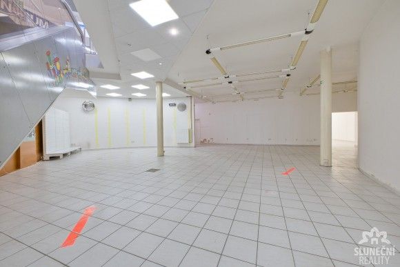 Pronájem obchodní prostory - Uherské Hradiště, 686 01