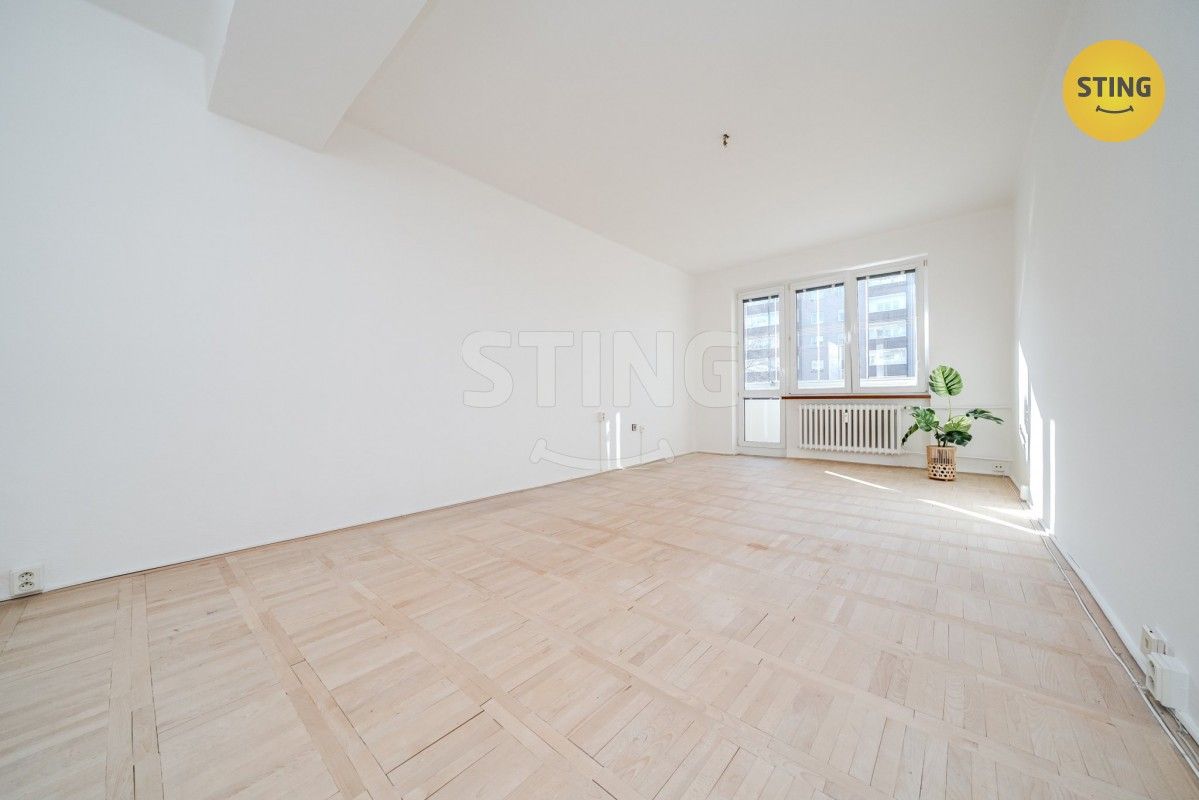 Prodej byt 2+1 - náměstí Družby  , Ostrava, 56 m²