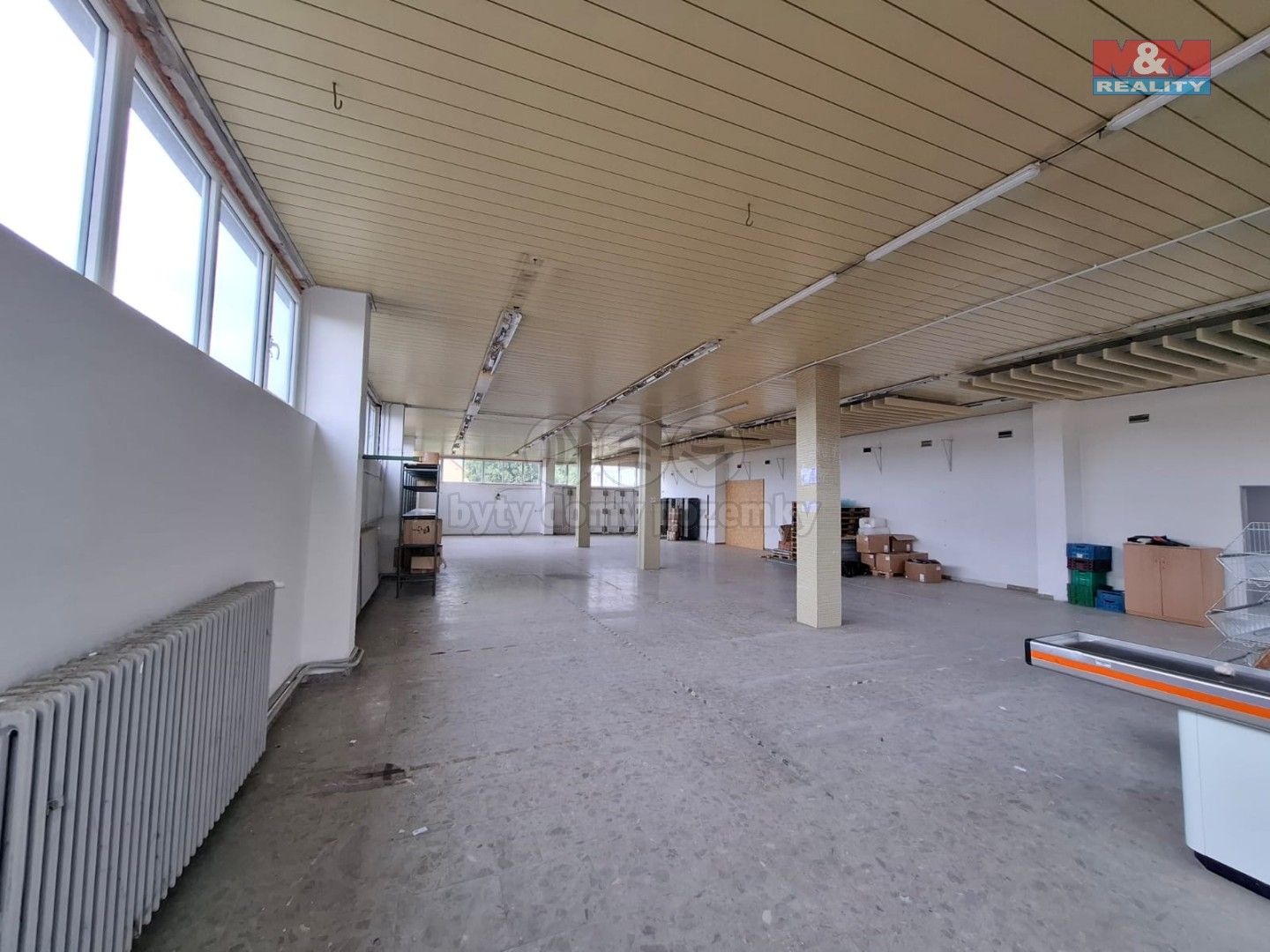 Pronájem obchodní prostory - Maltézské náměstí, Radomyšl, 403 m²