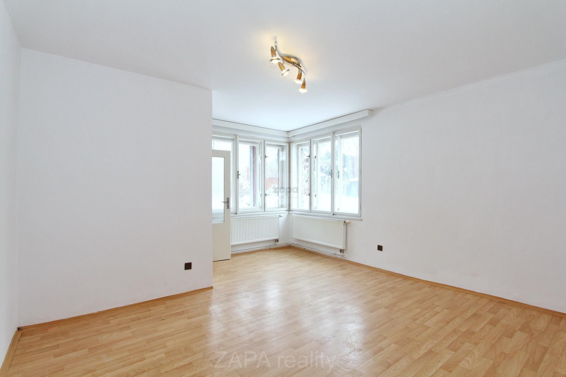 1+1, Na Třebešíně, Praha, 30 m²