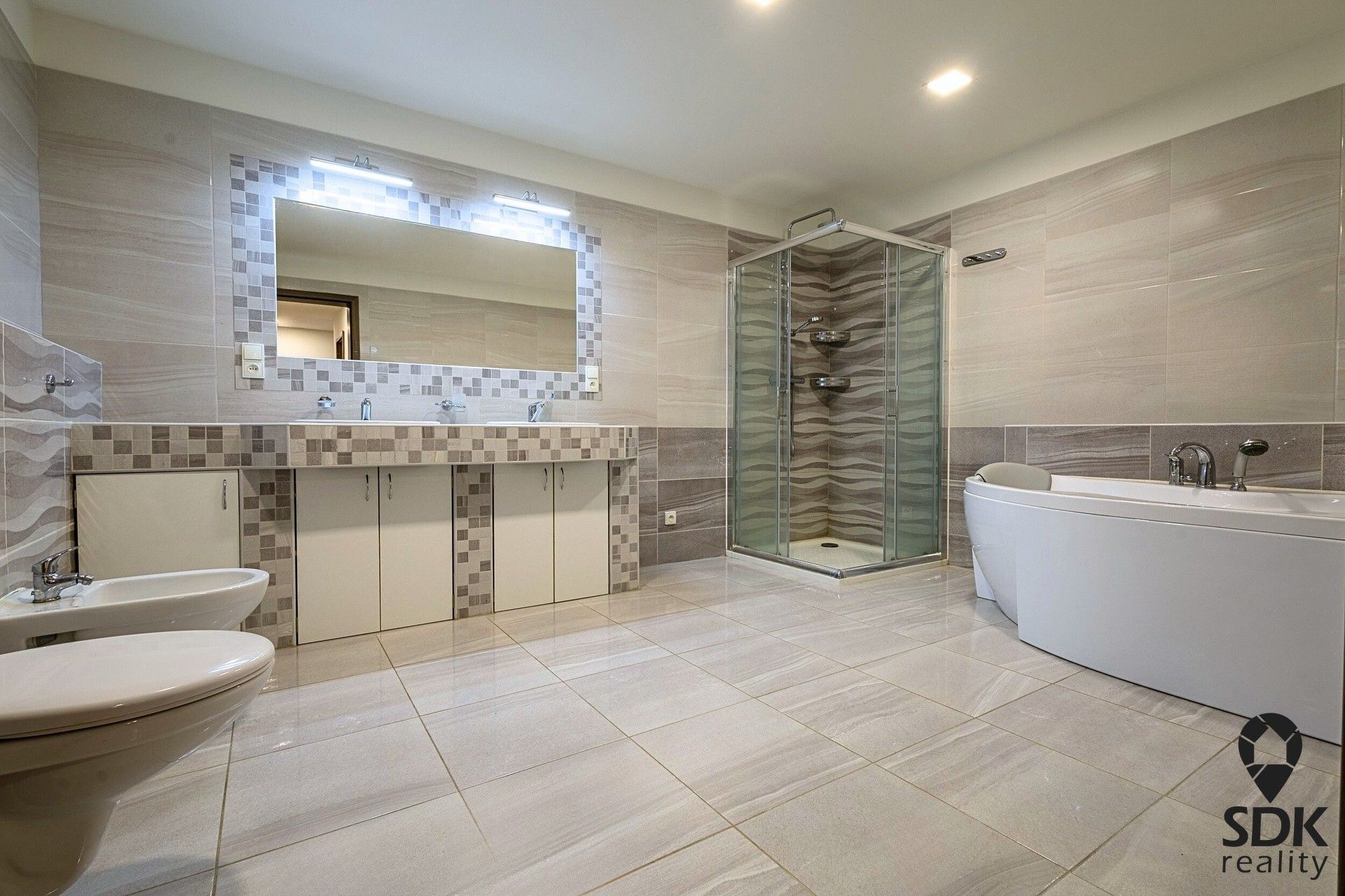 Prodej rodinný dům - Široká, Křenovice, 172 m²