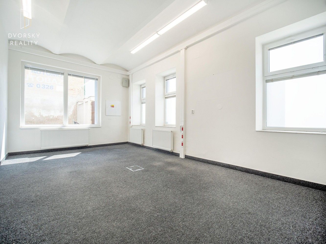 Pronájem kancelář - Mladá Boleslav, Středočeský kraj, 305 m² - 5
