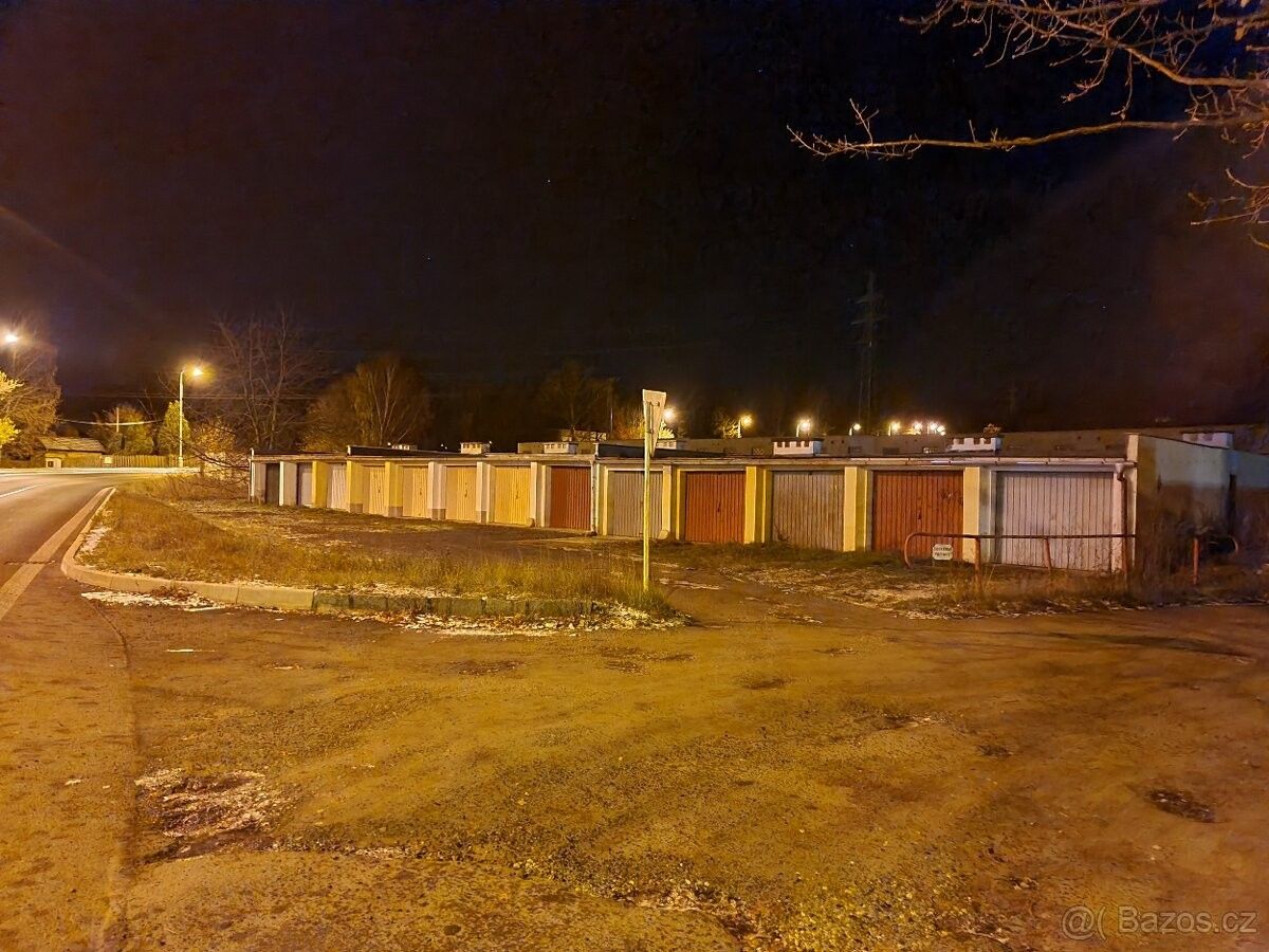 Garáže, Chomutov, 430 04