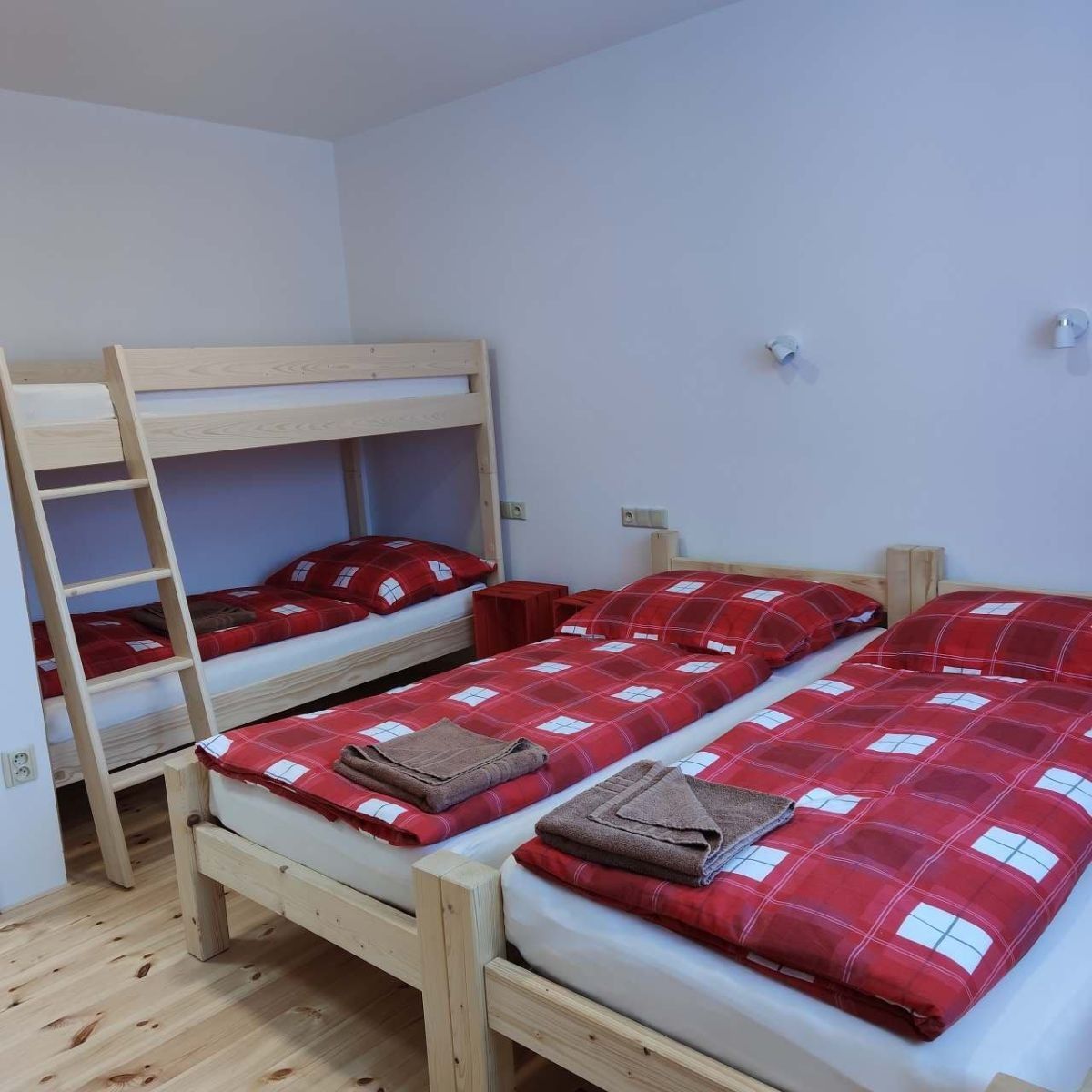 Chaty, Velké Pavlovice, Jihomoravský kraj - 2