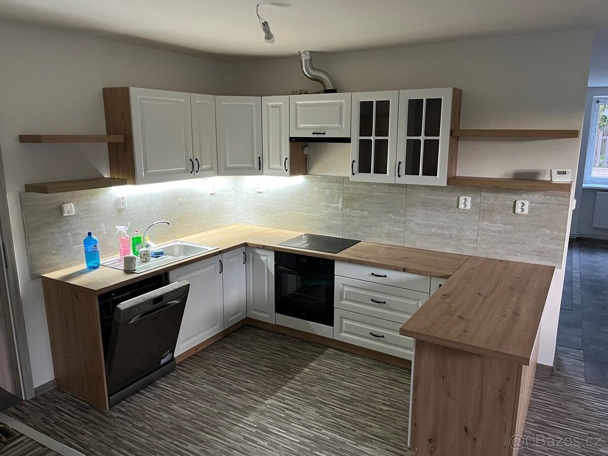 Pronájem byt - Hluboš, 262 22