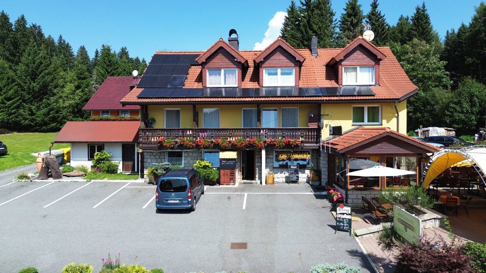 Ubytovací zařízení · 454 m² · Kubova Huť - 3