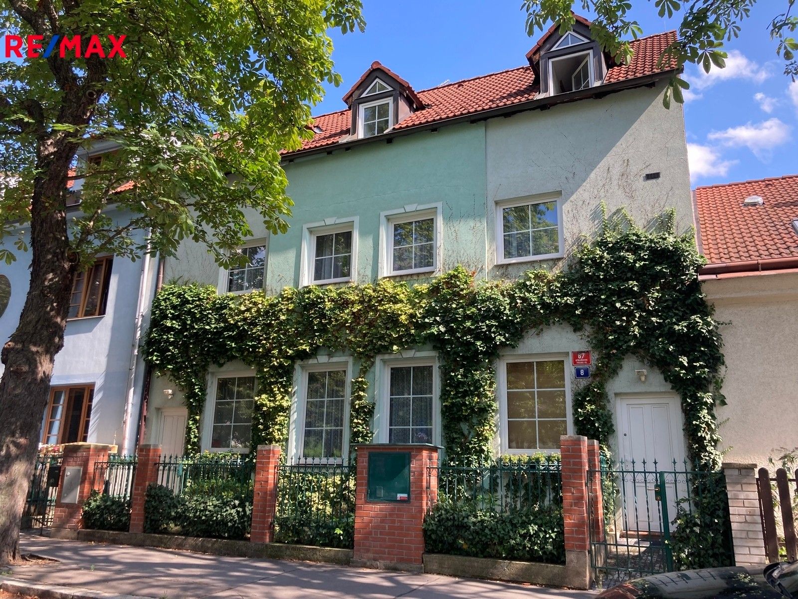 2+kk, Gutova 67, Praha, 53 m²