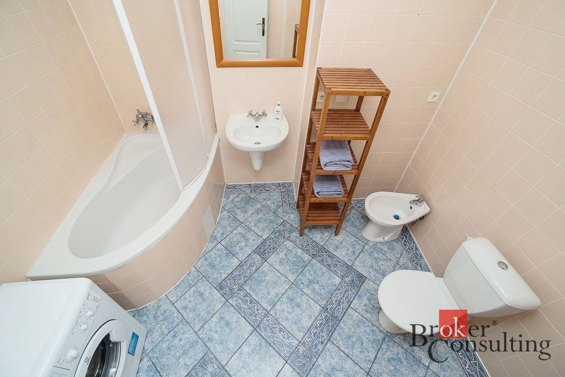 Byt 3+kk · 102 m² · Malířská, Praha - 3