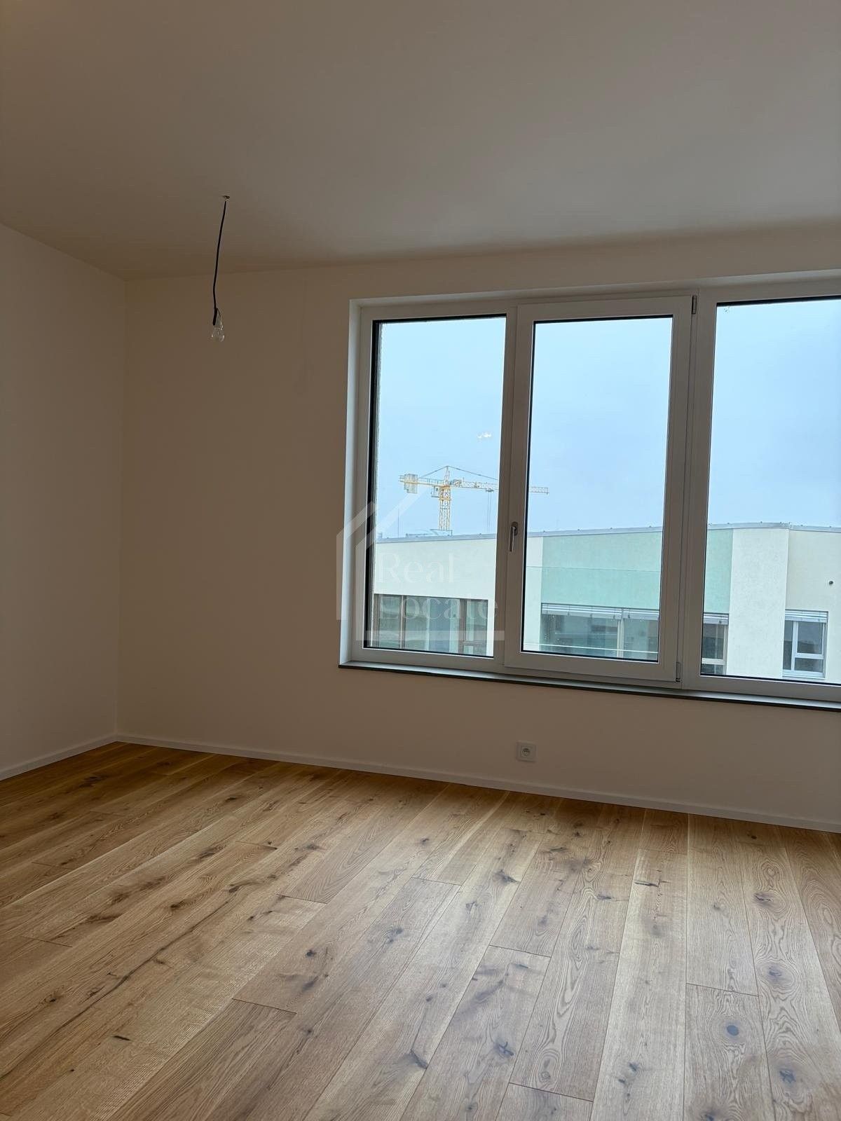 Pronájem byt 2+kk - U Komína, Praha, 45 m²