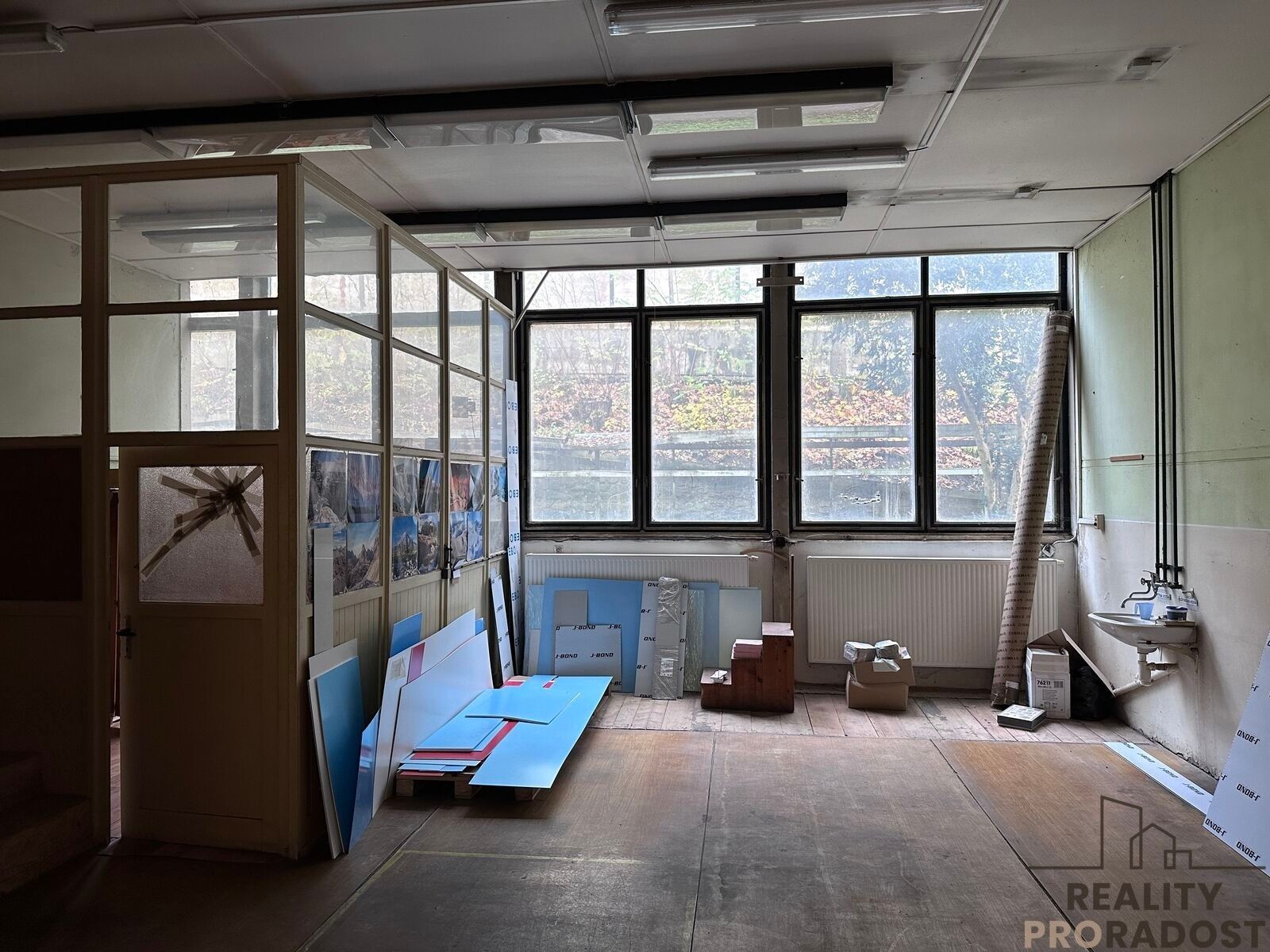 Výrobní prostory · 138 m² · Adamov - 3