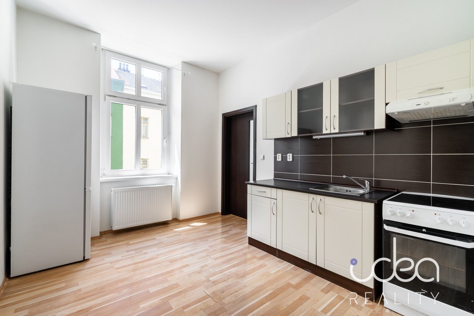 Pronájem byt 1+1 - Mikulášské náměstí, Plzeň, 33 m²