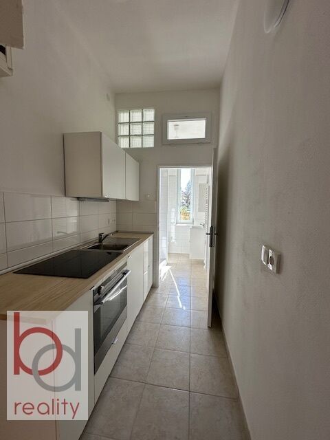 1+kk, Matice školské  , České Budějovice, 20 m²