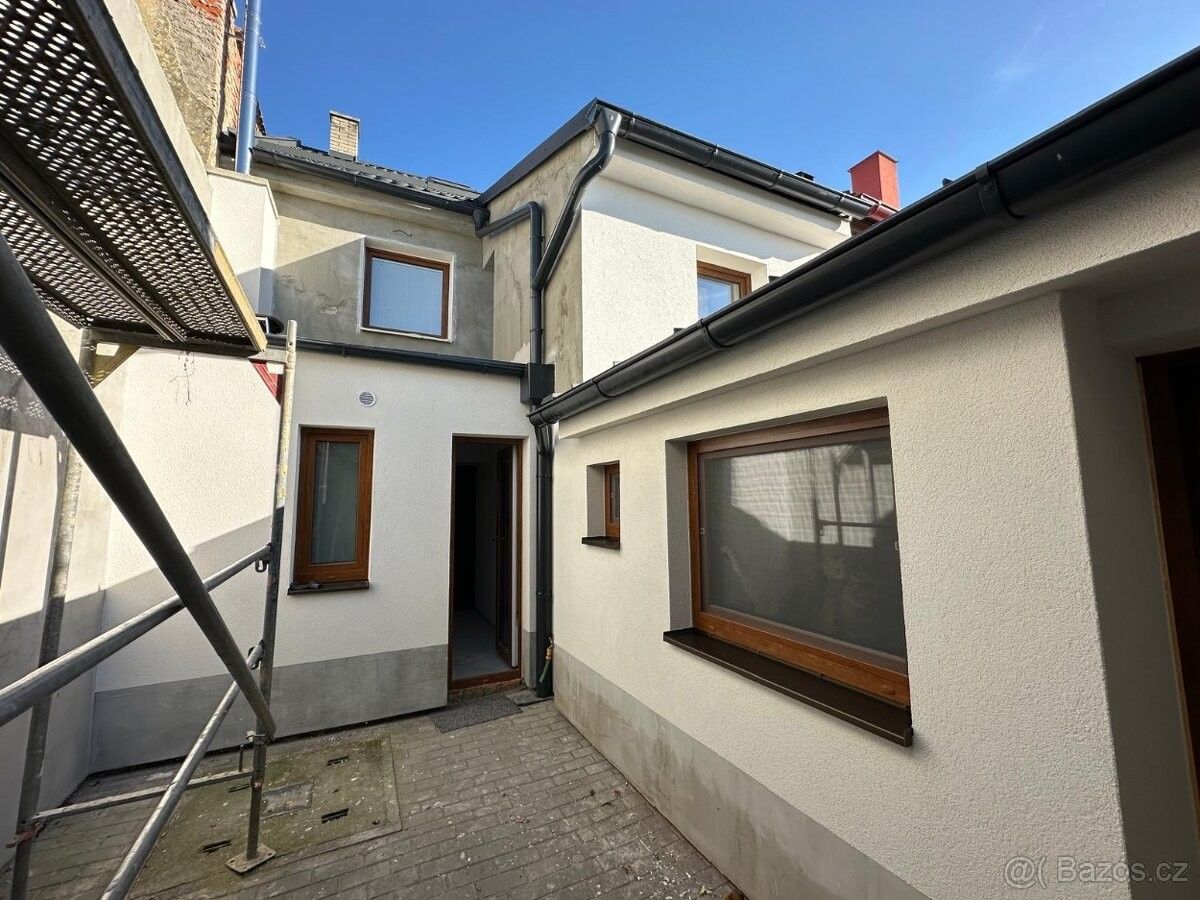 Pronájem rodinný dům - Těšetice, 783 46