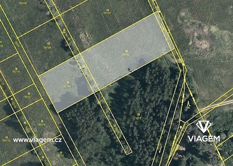Zemědělský pozemek, 1 674 m²
