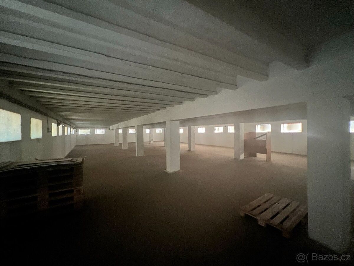 Sklady, Podivín, 691 45