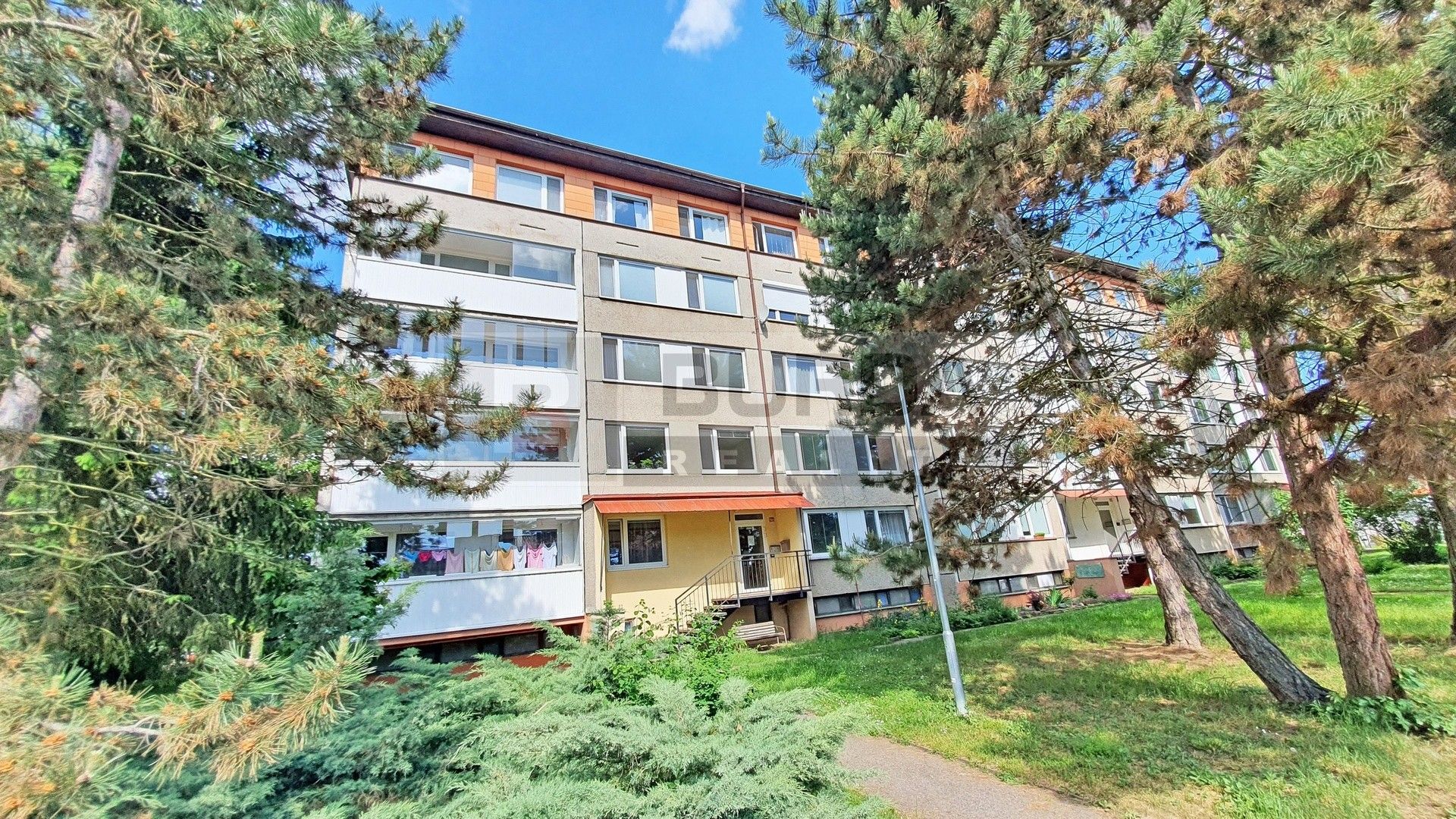 Prodej byt 3+1 - Měšice, 68 m²