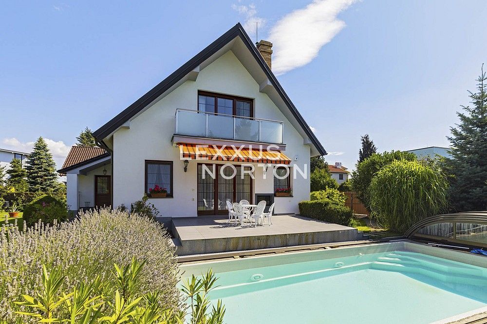 Rodinné domy, Praha - Suchdol, okres Praha 6, Hlavní město Praha, 283 m² - 1