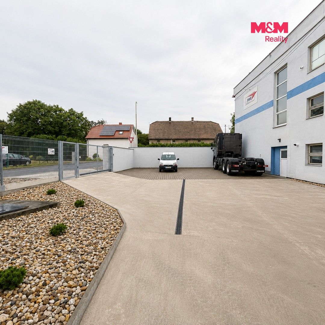 Pronájem kancelář - Platěnice, Moravany, 138 m² - 2