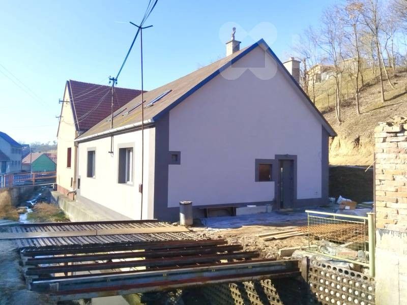 Rodinné domy, Černotín, 150 m²