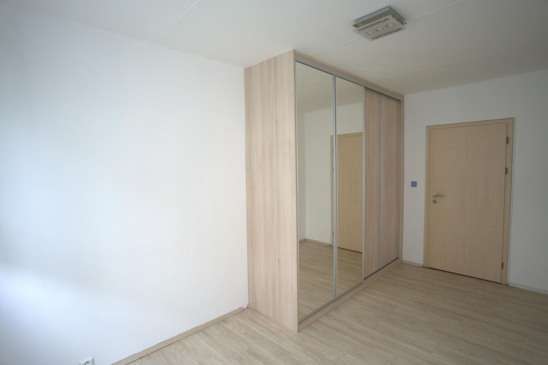 3+1, Zrzavého, Praha - Řepy, 80 m² - 2