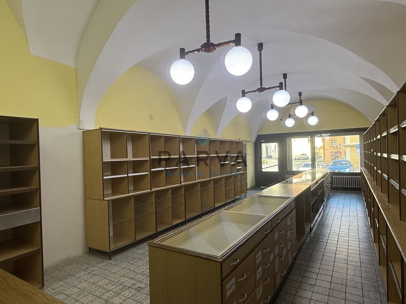 Pronájem obchodní prostory - Masarykovo náměstí 130, Rokycany Střed, 100 m² - 5