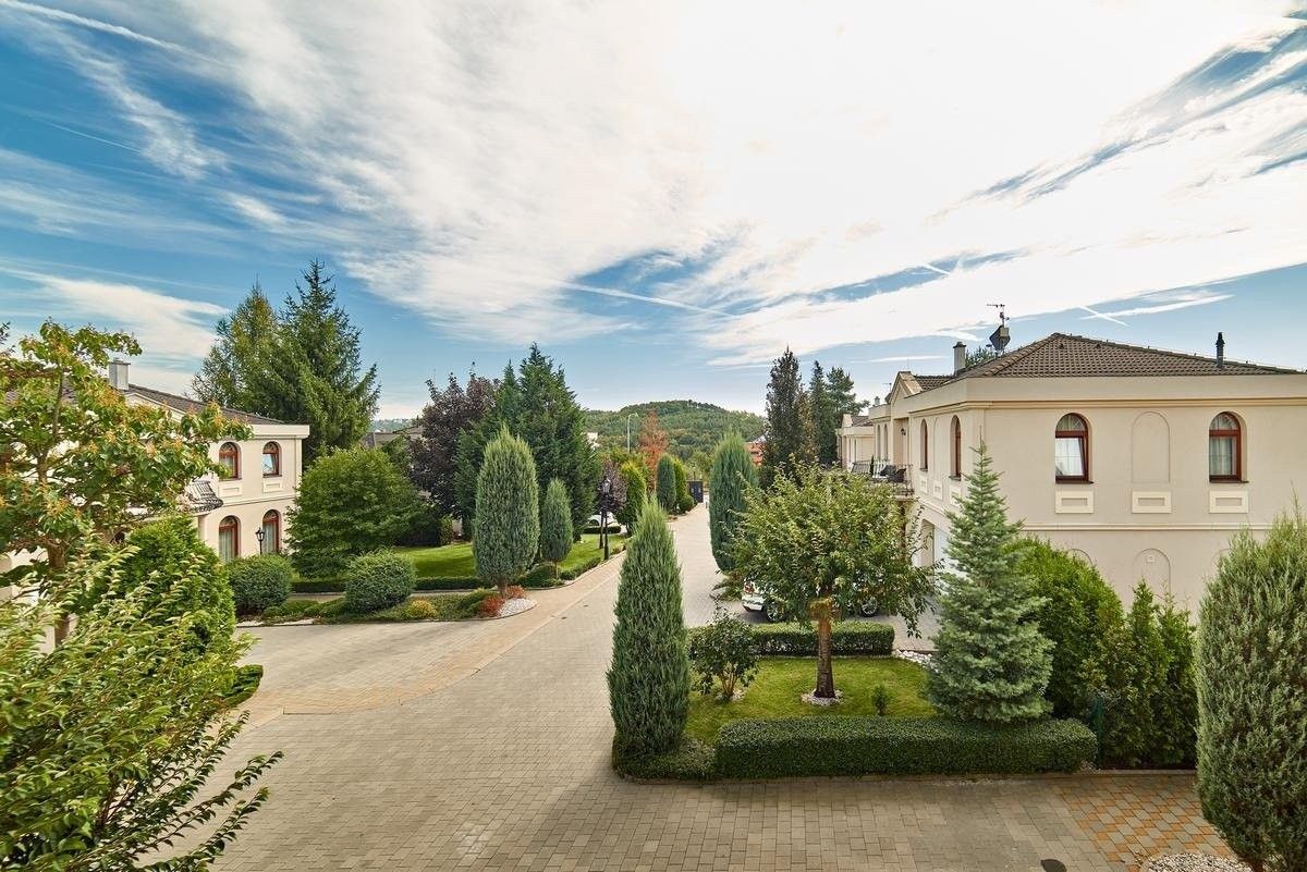 Vily, Nebušická, Praha, 254 m² - 2