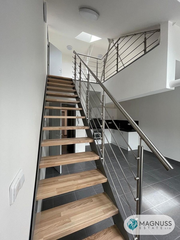Pronájem byt 3+kk - náměstí Svobody, Šternberk, okres Olomouc, 72 m² - 2
