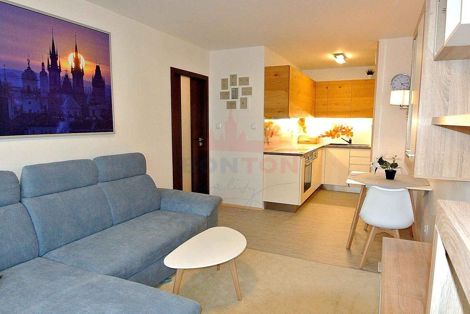 Byt 2+kk · 43 m² · Praha - Háje, okres Praha 11, Hlavní město Praha - 4